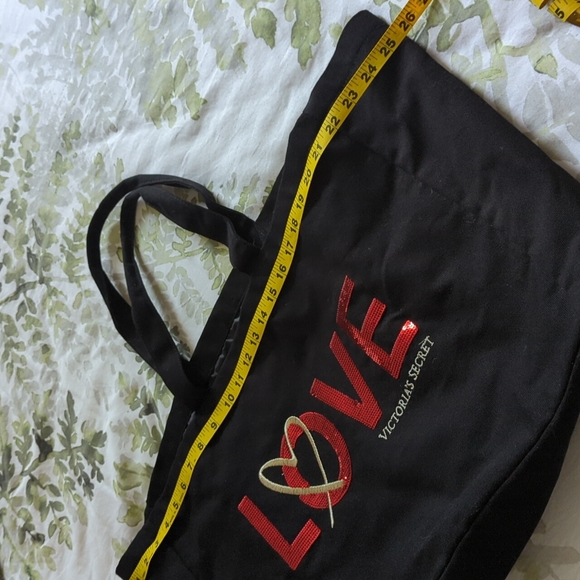 Victoria's secret overnight bag - Picture 3 of 6